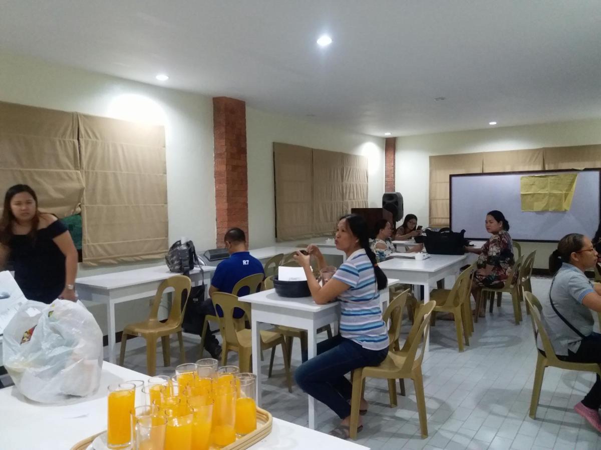 1888 Beach Resort Dumaguete City Kültér fotó