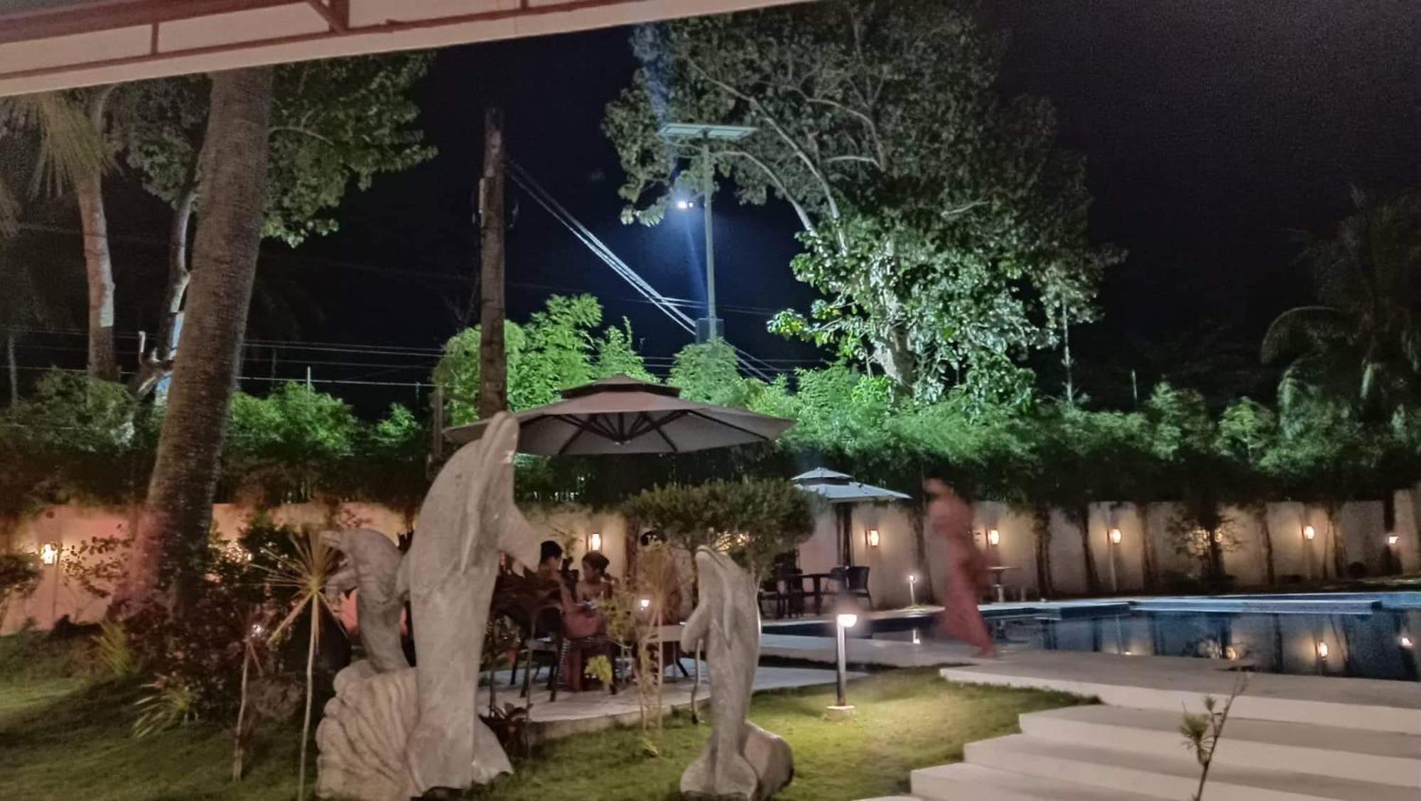 1888 Beach Resort Dumaguete City Kültér fotó