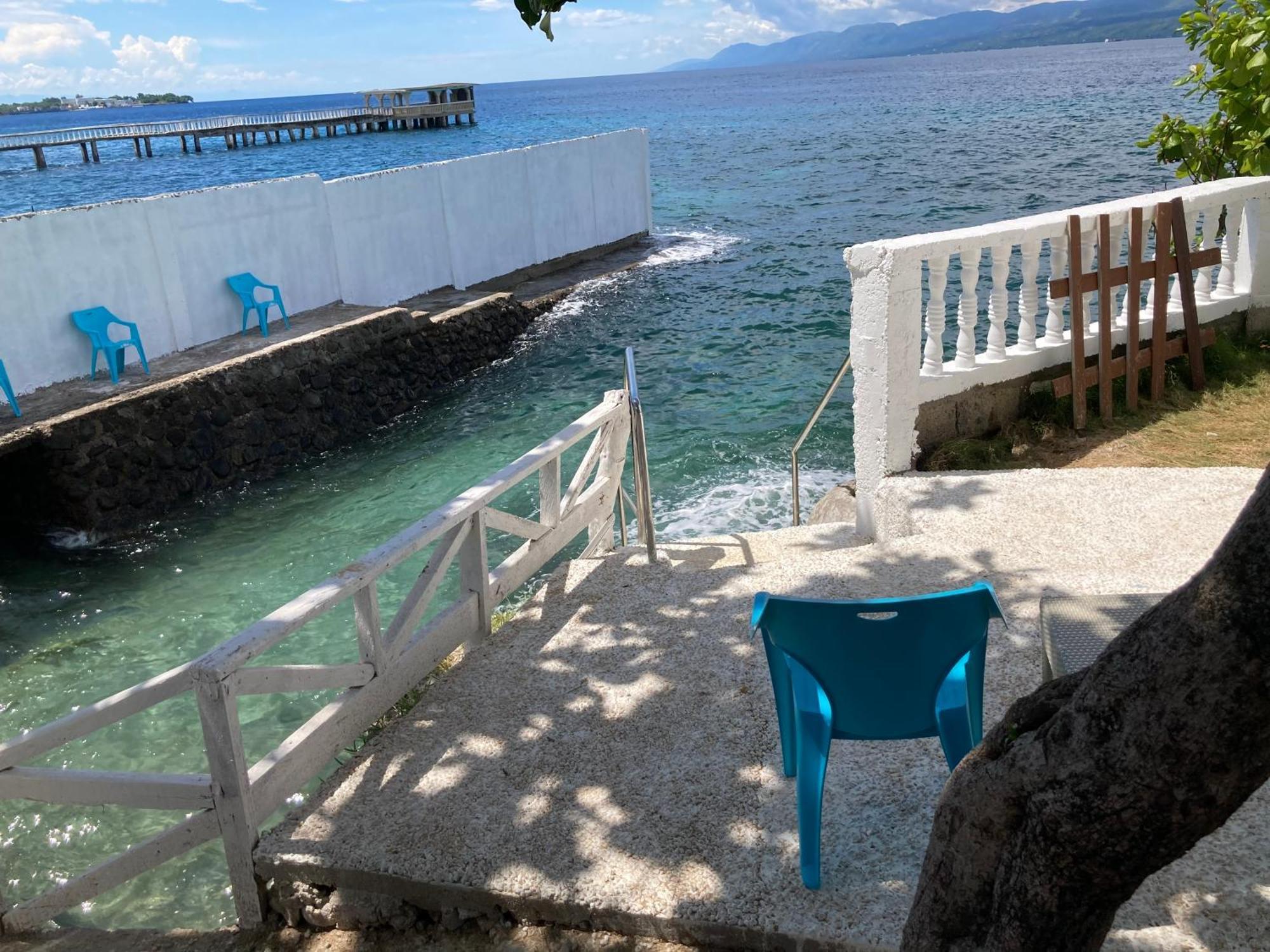 1888 Beach Resort Dumaguete City Kültér fotó