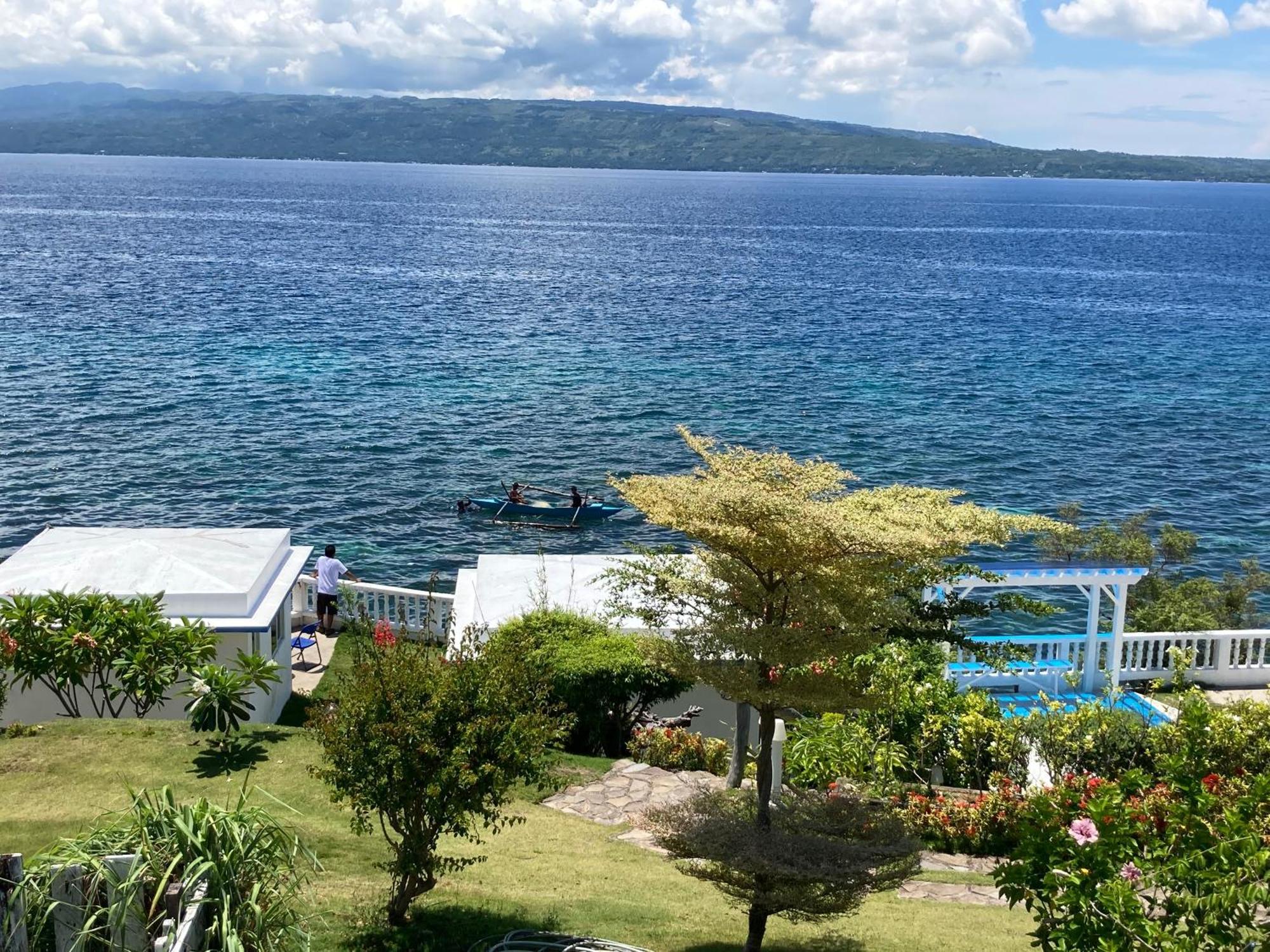 1888 Beach Resort Dumaguete City Kültér fotó