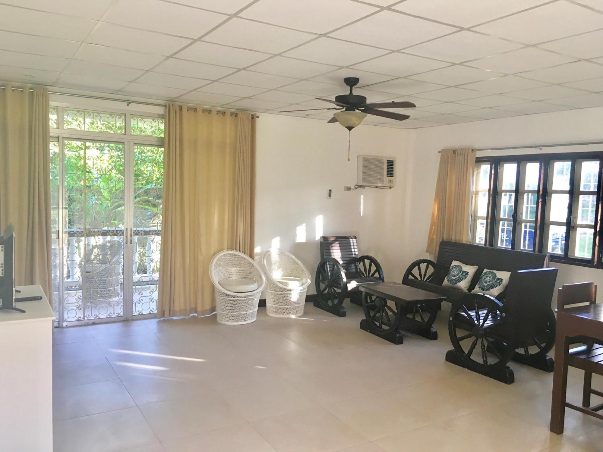 1888 Beach Resort Dumaguete City Kültér fotó