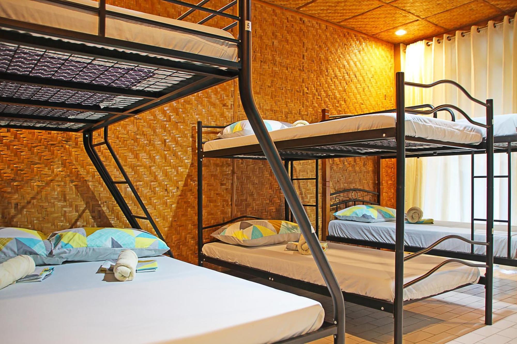 1888 Beach Resort Dumaguete City Kültér fotó