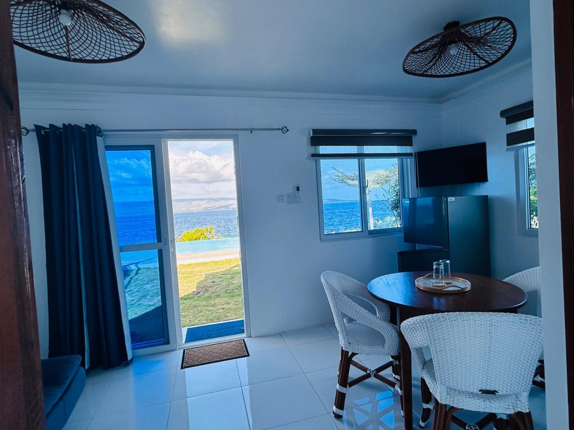 1888 Beach Resort Dumaguete City Kültér fotó